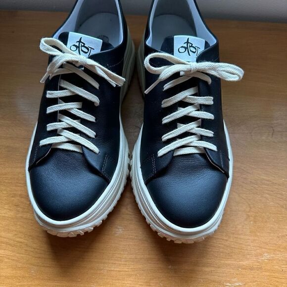 OTBT Pangea Sneakers   - Picture 5 of 11